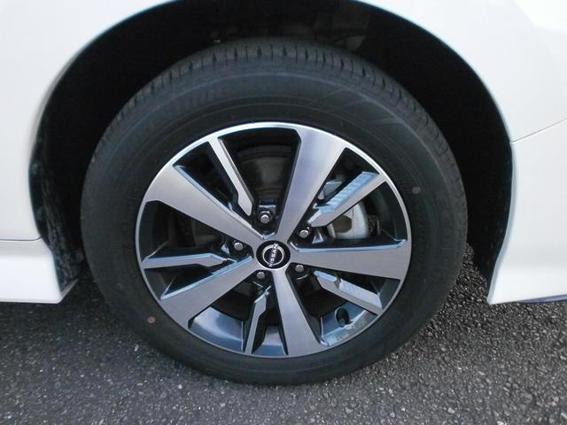 リーフ ｅ＋　Ｘ　純正ナビ　ＴＶ　アラウンドビューモニター　プロパイロット　衝突軽減ブレーキ　横滑り防止　踏み間違い防止　シートヒーター　スマートルームミラー　ＥＴＣ　ＬＥＤライト（31枚目）