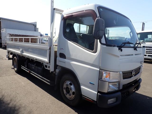 アトラストラック 　２４－１１４　２ｔ　平ボディ　標準ロング　前低床　ＥＴＣ　バックカメラ　車両総重量５ｔ　補助アオリ　ラック　東海特装製　垂直ＰＧ　パワーゲート　デュオニック　オートマチック車　ＡＴ　スタッドレスタイヤ（4枚目）