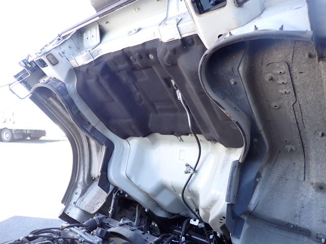 アトラストラック 　２４－１１４　２ｔ　平ボディ　標準ロング　前低床　ＥＴＣ　バックカメラ　車両総重量５ｔ　補助アオリ　ラック　東海特装製　垂直ＰＧ　パワーゲート　デュオニック　オートマチック車　ＡＴ　スタッドレスタイヤ（63枚目）