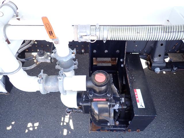 エルフトラック 　☆２５－１９　４ｔ　ワイド　散水車　サカイ製　ＳＴ４ＭＢ－１　３ペダル　許容量４０００Ｌ　抹消積載４０００ｋｇ　装備品現状のみ　ＥＴＣ（34枚目）