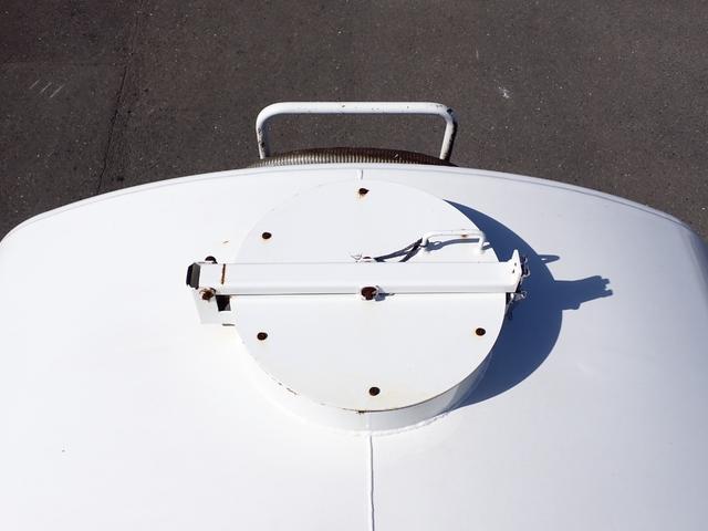 エルフトラック 　☆２５－１９　４ｔ　ワイド　散水車　サカイ製　ＳＴ４ＭＢ－１　３ペダル　許容量４０００Ｌ　抹消積載４０００ｋｇ　装備品現状のみ　ＥＴＣ（37枚目）