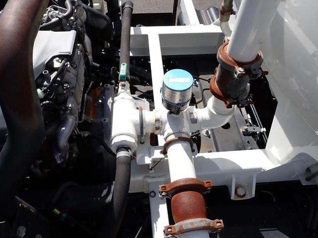 エルフトラック 　☆２５－１９　４ｔ　ワイド　散水車　サカイ製　ＳＴ４ＭＢ－１　３ペダル　許容量４０００Ｌ　抹消積載４０００ｋｇ　装備品現状のみ　ＥＴＣ（44枚目）