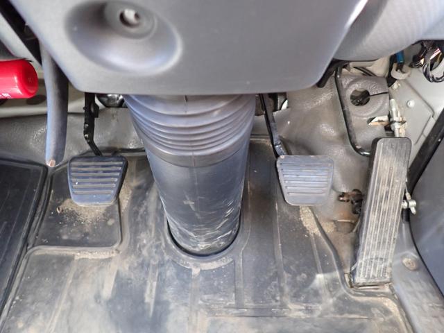 エルフトラック 　☆２５－１９　４ｔ　ワイド　散水車　サカイ製　ＳＴ４ＭＢ－１　３ペダル　許容量４０００Ｌ　抹消積載４０００ｋｇ　装備品現状のみ　ＥＴＣ（68枚目）
