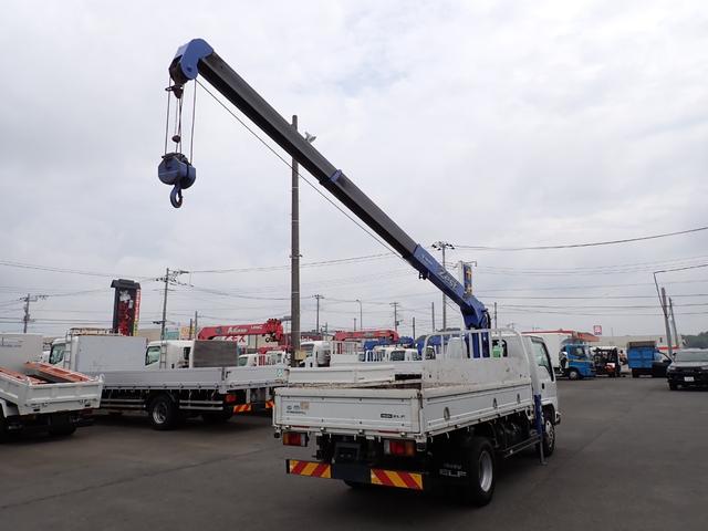 エルフトラック 　☆２４－２４３　３ｔ　標準ロング　３段クレーンフックイン　ラジコン付　スムーサー　タダノ製　ＺＥ２６３ＨＲＥＳ　床２重張　ＥＴＣ　抹消積載３０００ｋｇ　ボディ内寸長３７０幅１８１ｃｍ　２．６３ｔ吊り（12枚目）