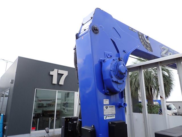 エルフトラック 　☆２４－２４３　３ｔ　標準ロング　３段クレーンフックイン　ラジコン付　スムーサー　タダノ製　ＺＥ２６３ＨＲＥＳ　床２重張　ＥＴＣ　抹消積載３０００ｋｇ　ボディ内寸長３７０幅１８１ｃｍ　２．６３ｔ吊り（18枚目）