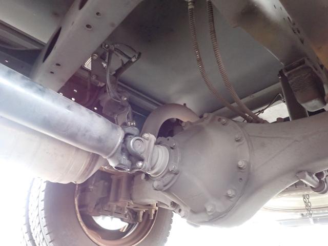 キャンター 　☆２５－２７　３ｔ　ワイドロング　低温冷凍車　ＡＴ　－３０度設定　東プレ製　ＸＶ２４Ｌ　リヤ３枚扉　バックカメラ　仕切扉　２エバ　サイドドア　床アルミ縞鋼板　ラッシングレール　抹消前積載２９５０ｋｇ（13枚目）