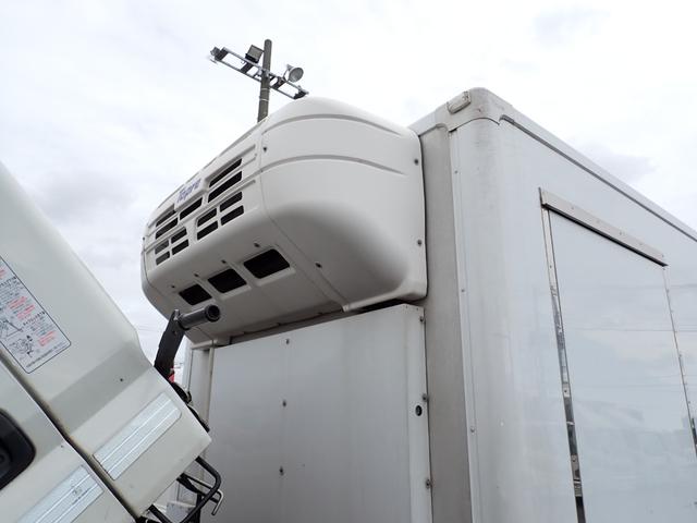 キャンター 　☆２５－２７　３ｔ　ワイドロング　低温冷凍車　ＡＴ　－３０度設定　東プレ製　ＸＶ２４Ｌ　リヤ３枚扉　バックカメラ　仕切扉　２エバ　サイドドア　床アルミ縞鋼板　ラッシングレール　抹消前積載２９５０ｋｇ（42枚目）