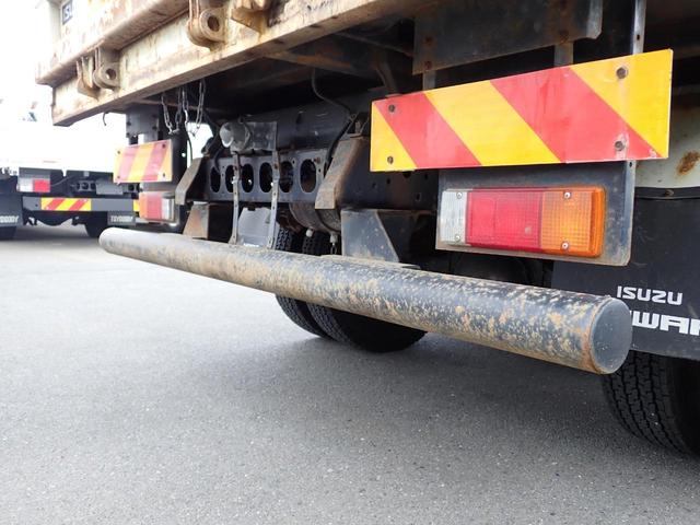 フォワード 　２５－２５　４ｔ　ダンプ　極東製　ベッドなし　３ペダル　ＤＤ０４　アオリ一方開　手動コボレーン　ＥＴＣ　スタッドレスタイヤ　アドブルー　抹消積載３５５０ｋｇ　ボディ内寸長３４０幅２０５ｃｍ（37枚目）