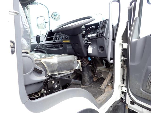 フォワード 　２５－２５　４ｔ　ダンプ　極東製　ベッドなし　３ペダル　ＤＤ０４　アオリ一方開　手動コボレーン　ＥＴＣ　スタッドレスタイヤ　アドブルー　抹消積載３５５０ｋｇ　ボディ内寸長３４０幅２０５ｃｍ（40枚目）