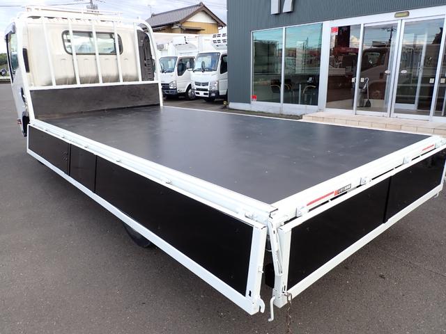 エルフトラック フルフラットロー 24-267 2t ワイドロング 全低床 平ボディ スムーサー ETC 抹消積載2000kg ボディ内寸長435幅207cm 5t限定準中型免許 車両総重量5t オートマチック車(13枚目)