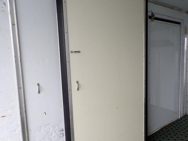 キャンター 24-199 1.85t ショート 低温冷凍車 AT 4WD -30度設定 東プレ製 スタンバイ付 XV22LSC ETC バックカメラ 仕切扉 サイドドア デュオニック 抹消前積載1850kg(42枚目)