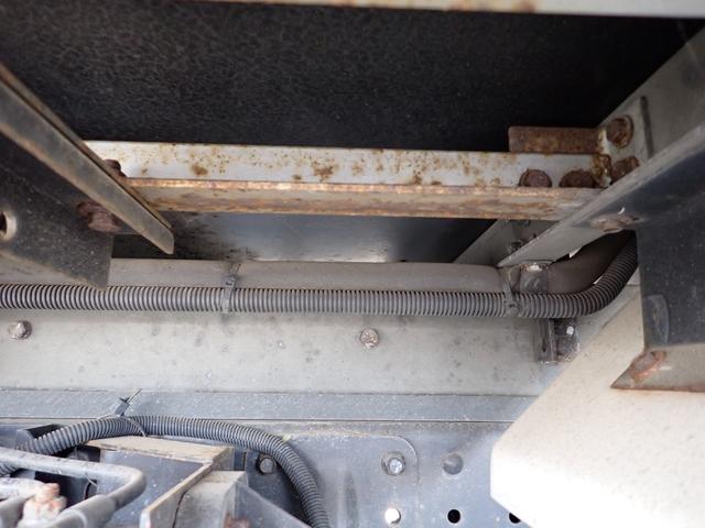 キャンター 24-199 1.85t ショート 低温冷凍車 AT 4WD -30度設定 東プレ製 スタンバイ付 XV22LSC ETC バックカメラ 仕切扉 サイドドア デュオニック 抹消前積載1850kg(51枚目)