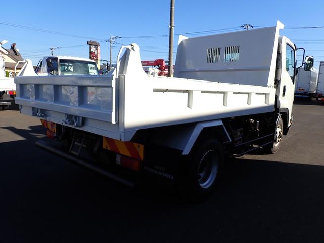 フォワード 25-23 4t ダンプ 極東製 ベッドなし 3ペダル ETC アオリ一方開 手動コボレーン 190PS スタッドレスタイヤ 抹消積載3550kg ボディ内寸長340幅205cm(5枚目)