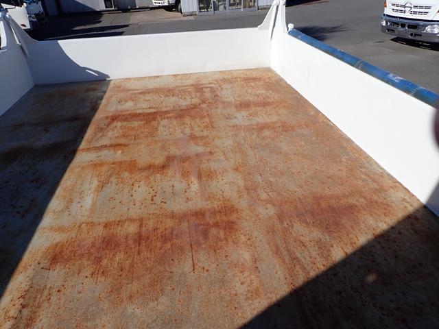 フォワード 25-23 4t ダンプ 極東製 ベッドなし 3ペダル ETC アオリ一方開 手動コボレーン 190PS スタッドレスタイヤ 抹消積載3550kg ボディ内寸長340幅205cm(21枚目)