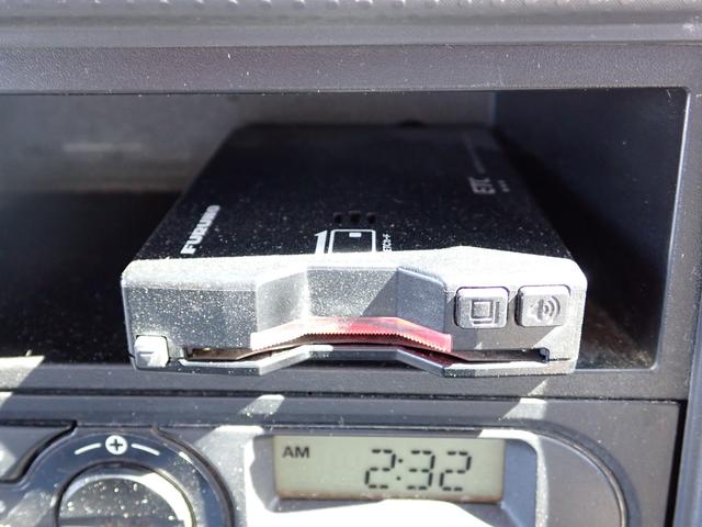 フォワード 25-23 4t ダンプ 極東製 ベッドなし 3ペダル ETC アオリ一方開 手動コボレーン 190PS スタッドレスタイヤ 抹消積載3550kg ボディ内寸長340幅205cm(40枚目)