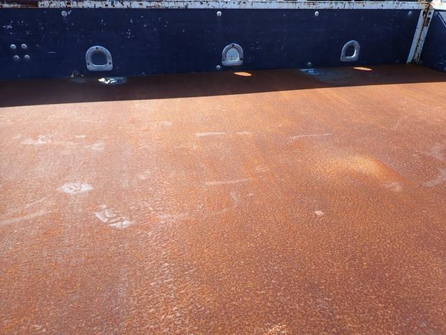 キャンター 24-165 2t ワイドロング 平ボディ AT車 ETC Bカメラ 床鉄板張 床フック4対 ロープ通し穴6対 抹消積載2000kg 5t限定準中型免許 総重量5t 全低床(28枚目)