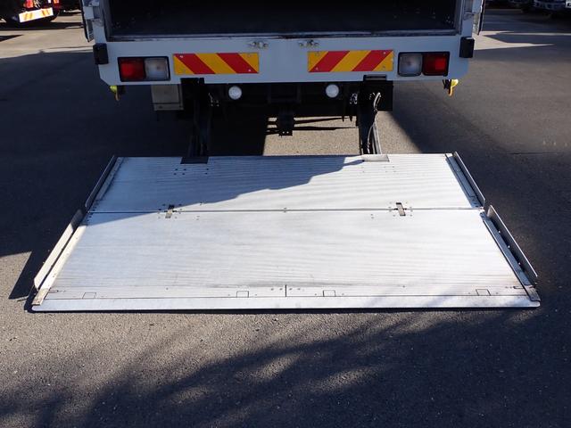 フォワード ☆25-43 4tワイド フルハーフ製アルミウィング 格納式パワーゲート 新明和製 リモコン付 210馬力 3ペダル ベッド付 ラッシングレール2段 床引出フック5対 ETC バックカメラ(15枚目)