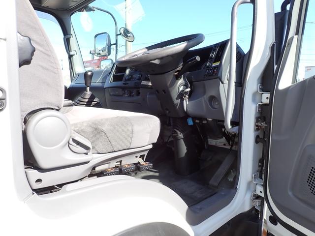 フォワード ☆25-43 4tワイド フルハーフ製アルミウィング 格納式パワーゲート 新明和製 リモコン付 210馬力 3ペダル ベッド付 ラッシングレール2段 床引出フック5対 ETC バックカメラ(63枚目)