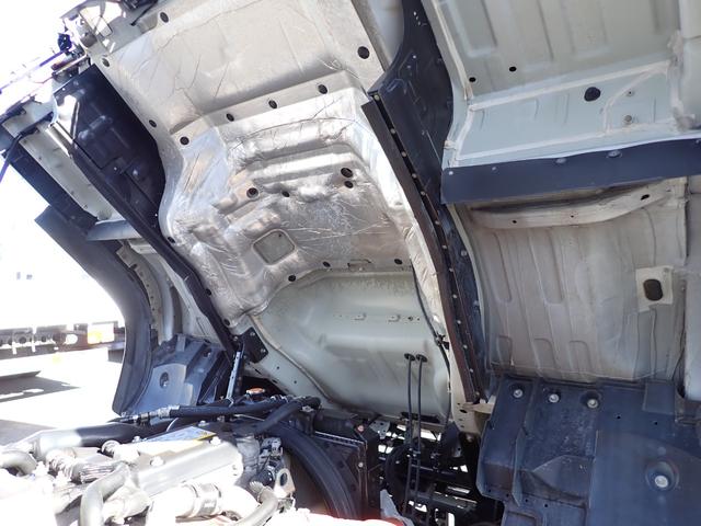 フォワード ☆25-43 4tワイド フルハーフ製アルミウィング 格納式パワーゲート 新明和製 リモコン付 210馬力 3ペダル ベッド付 ラッシングレール2段 床引出フック5対 ETC バックカメラ(76枚目)