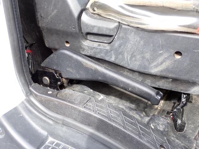 ヒノレンジャー ☆25-62 4t ダンプ 新明和製 ベッドなし 3ペダル ETC アオリ一方開 手動コボレーン DR4 スタッドレスタイヤ 抹消積載3550kg ボディ内寸長340幅206cm(17枚目)