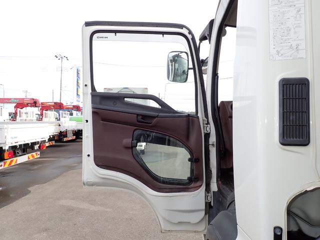 ヒノレンジャー ☆25-62 4t ダンプ 新明和製 ベッドなし 3ペダル ETC アオリ一方開 手動コボレーン DR4 スタッドレスタイヤ 抹消積載3550kg ボディ内寸長340幅206cm(50枚目)