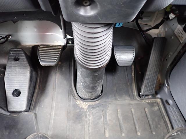 フォワード ☆24-272 4t 4段クレーンフックイン ラジコン付 ユニック製 URG344 ETC 3ペダル ロープ通し穴3対 床フック4対 ベッドなし 抹消積載2500kg スタッドレスタイヤ 540ボディ(62枚目)