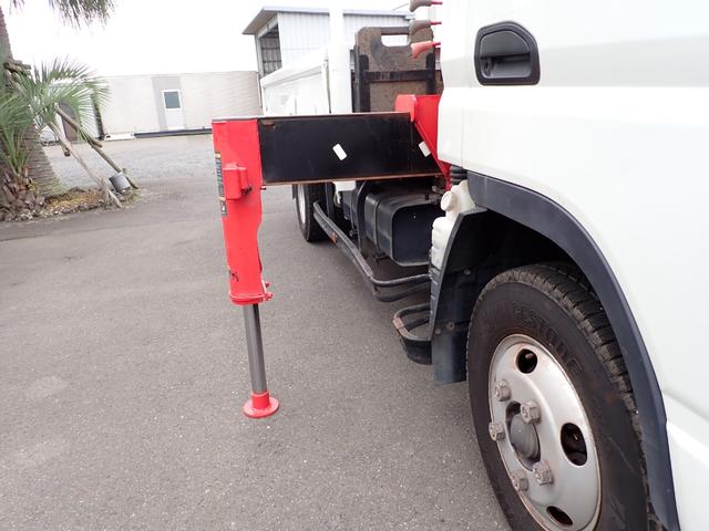 キャンター 　☆２５－５　３ｔ　ワイドロング　４段ラジコン　３ペダル　ユニック製　ＵＲＵ２６４　ＥＴＣ　床板張替済　横根太角パイプ交換済　抹消積載３０００ｋｇ　ボディ内寸長３５７幅２０７ｃｍ　２．６３ｔ吊り（17枚目）