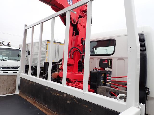 キャンター 　☆２５－５　３ｔ　ワイドロング　４段ラジコン　３ペダル　ユニック製　ＵＲＵ２６４　ＥＴＣ　床板張替済　横根太角パイプ交換済　抹消積載３０００ｋｇ　ボディ内寸長３５７幅２０７ｃｍ　２．６３ｔ吊り（23枚目）