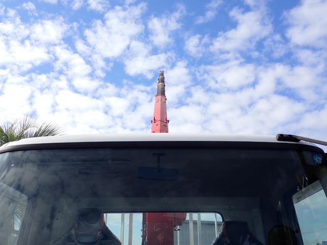 ヒノレンジャー 　☆２５－１６　４ｔ　４段クレーンフックイン　ラジコン付　４段ラジコン　ユニック製　ＵＲＧ３４４　ＥＴＣ　３ペダル　ロープ通し穴３対　ベッドなし　抹消積載２４５０ｋｇ　スタッドレスタイヤ（12枚目）