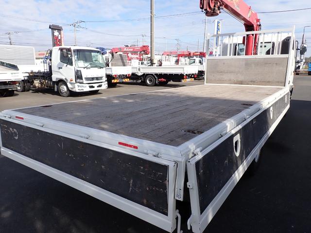 ヒノレンジャー 　☆２５－１６　４ｔ　４段クレーンフックイン　ラジコン付　４段ラジコン　ユニック製　ＵＲＧ３４４　ＥＴＣ　３ペダル　ロープ通し穴３対　ベッドなし　抹消積載２４５０ｋｇ　スタッドレスタイヤ（25枚目）