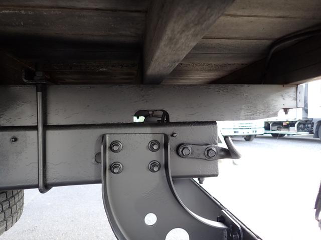 ヒノレンジャー 　☆２５－１６　４ｔ　４段クレーンフックイン　ラジコン付　４段ラジコン　ユニック製　ＵＲＧ３４４　ＥＴＣ　３ペダル　ロープ通し穴３対　ベッドなし　抹消積載２４５０ｋｇ　スタッドレスタイヤ（33枚目）