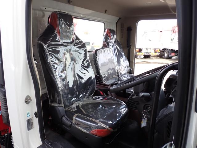 ヒノレンジャー 　☆２５－１６　４ｔ　４段クレーンフックイン　ラジコン付　４段ラジコン　ユニック製　ＵＲＧ３４４　ＥＴＣ　３ペダル　ロープ通し穴３対　ベッドなし　抹消積載２４５０ｋｇ　スタッドレスタイヤ（40枚目）