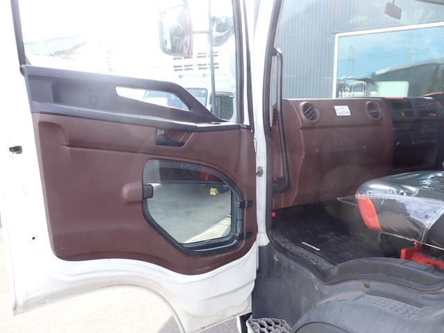 ヒノレンジャー 　☆２５－１６　４ｔ　４段クレーンフックイン　ラジコン付　４段ラジコン　ユニック製　ＵＲＧ３４４　ＥＴＣ　３ペダル　ロープ通し穴３対　ベッドなし　抹消積載２４５０ｋｇ　スタッドレスタイヤ（43枚目）