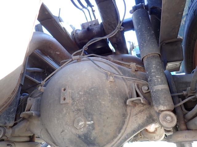 キャンター 　☆２５－７６　２ｔ　アームロール　新明和製　ＣＣＡ２２　コンテナ専用車　２本ホイスト　１３０馬力　箱なし　３ペダル　車両総重量５ｔ未満　５ｔ限定準中型免許　積載量２０００ｋｇ　フックロール（27枚目）