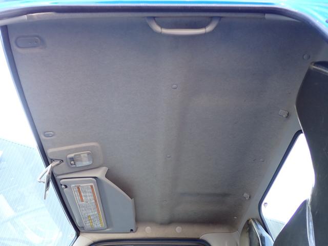 キャンター 　☆２５－７６　２ｔ　アームロール　新明和製　ＣＣＡ２２　コンテナ専用車　２本ホイスト　１３０馬力　箱なし　３ペダル　車両総重量５ｔ未満　５ｔ限定準中型免許　積載量２０００ｋｇ　フックロール（42枚目）