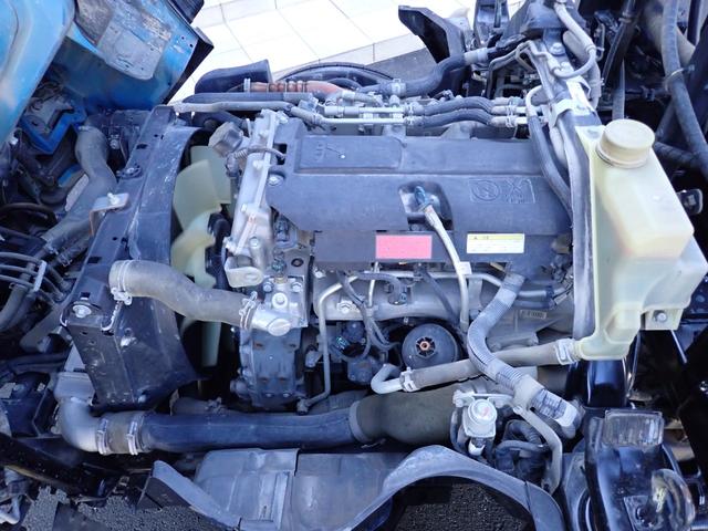 キャンター 　☆２５－７６　２ｔ　アームロール　新明和製　ＣＣＡ２２　コンテナ専用車　２本ホイスト　１３０馬力　箱なし　３ペダル　車両総重量５ｔ未満　５ｔ限定準中型免許　積載量２０００ｋｇ　フックロール（46枚目）