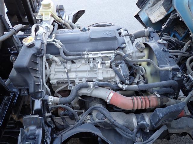 キャンター 　☆２５－７６　２ｔ　アームロール　新明和製　ＣＣＡ２２　コンテナ専用車　２本ホイスト　１３０馬力　箱なし　３ペダル　車両総重量５ｔ未満　５ｔ限定準中型免許　積載量２０００ｋｇ　フックロール（47枚目）