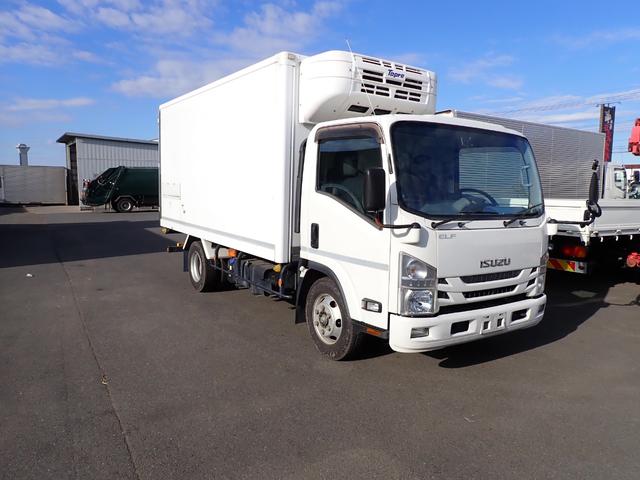 エルフトラック 　☆２４－２３１　３ｔ　ワイドロング　中温冷凍車　ＡＴ　スムーサー　－５度設定　東プレ製　ＸＶ３２ＨＯＣ　床ステンレス張　リヤ３枚扉　温設定　バックカメラ　抹消前積載２９５０ｋｇ　スタッドレスタイヤ（3枚目）