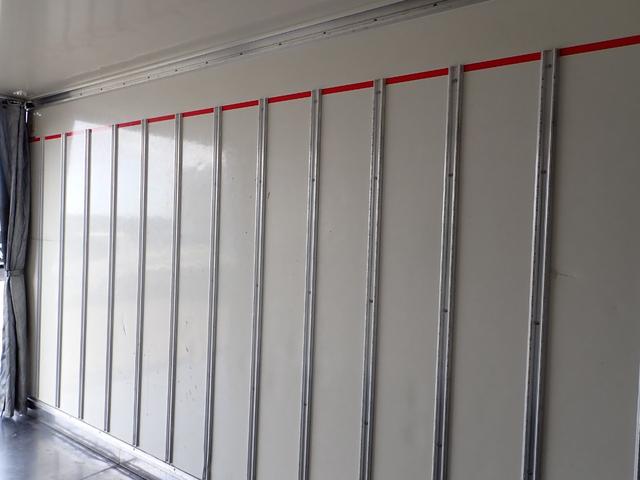 エルフトラック 　☆２４－２３１　３ｔ　ワイドロング　中温冷凍車　ＡＴ　スムーサー　－５度設定　東プレ製　ＸＶ３２ＨＯＣ　床ステンレス張　リヤ３枚扉　温設定　バックカメラ　抹消前積載２９５０ｋｇ　スタッドレスタイヤ（29枚目）