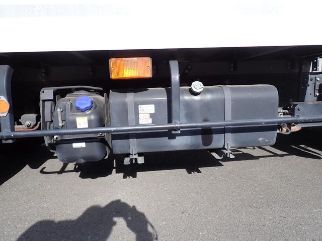 エルフトラック 　☆２４－２３１　３ｔ　ワイドロング　中温冷凍車　ＡＴ　スムーサー　－５度設定　東プレ製　ＸＶ３２ＨＯＣ　床ステンレス張　リヤ３枚扉　温設定　バックカメラ　抹消前積載２９５０ｋｇ　スタッドレスタイヤ（49枚目）