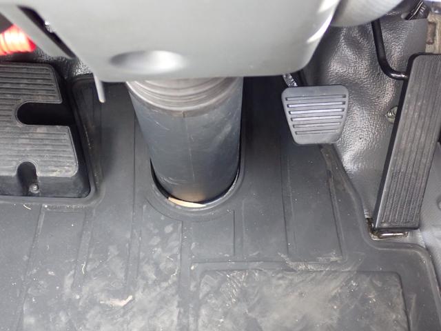 エルフトラック 　☆２４－２３１　３ｔ　ワイドロング　中温冷凍車　ＡＴ　スムーサー　－５度設定　東プレ製　ＸＶ３２ＨＯＣ　床ステンレス張　リヤ３枚扉　温設定　バックカメラ　抹消前積載２９５０ｋｇ　スタッドレスタイヤ（56枚目）