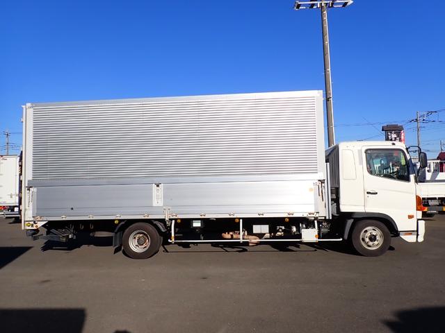 ヒノレンジャー 　☆２５－３７　４ｔ　ワイド　トランテックス製　アルミウィング　跳上式パワーゲート　新明和　観音扉　３ペダル　ベッド付　ラッシングレール２段　床引出フック５対　ＥＴＣ　バックカメラ　抹消積載２７００ｋｇ（4枚目）