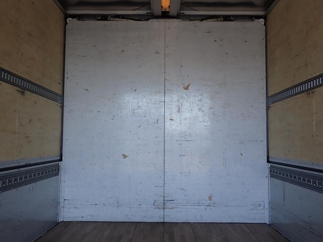 ヒノレンジャー 　☆２５－３７　４ｔ　ワイド　トランテックス製　アルミウィング　跳上式パワーゲート　新明和　観音扉　３ペダル　ベッド付　ラッシングレール２段　床引出フック５対　ＥＴＣ　バックカメラ　抹消積載２７００ｋｇ（40枚目）