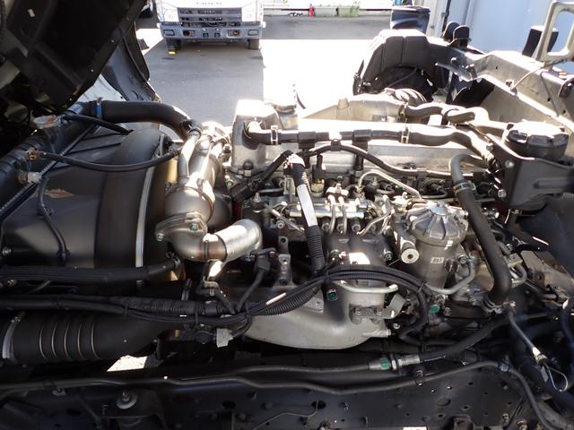 ヒノレンジャー 　☆２５－３７　４ｔ　ワイド　トランテックス製　アルミウィング　跳上式パワーゲート　新明和　観音扉　３ペダル　ベッド付　ラッシングレール２段　床引出フック５対　ＥＴＣ　バックカメラ　抹消積載２７００ｋｇ（77枚目）