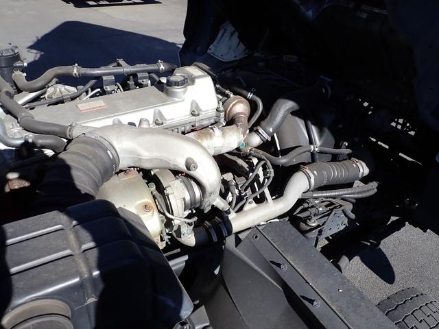 ヒノレンジャー 　☆２５－３７　４ｔ　ワイド　トランテックス製　アルミウィング　跳上式パワーゲート　新明和　観音扉　３ペダル　ベッド付　ラッシングレール２段　床引出フック５対　ＥＴＣ　バックカメラ　抹消積載２７００ｋｇ（78枚目）