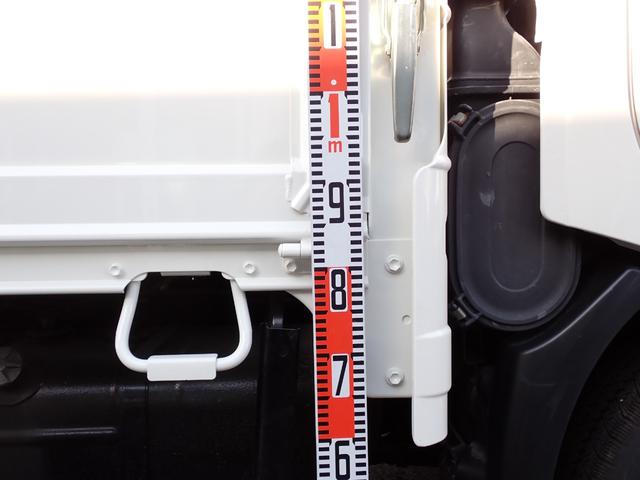 デュトロ 　２５－６６　２ｔ　ワイドロング　平ボディ　全低床　Ｆ６　３ペダル　ＥＴＣ　らくちんスプリング　床フック３対　抹消積載２０００ｋｇ　ボディ内寸長４３５幅２０７ｃｍ　５ｔ限定準中型免許　車輛総重量５ｔ（11枚目）