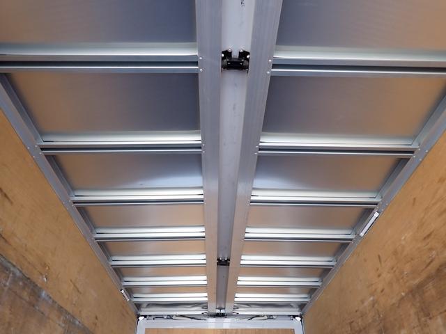 ヒノレンジャー 　２５－６７　ワイド　ハイルーフ　アルミウィング　３ペダル　ベッド付　エンジンＡｓｓｙ交換　トランテックス製　ラッシングレール２段　床引出しフック５対　ＥＴＣ　バックカメラ　抹消積載２７００ｋｇ　４ｔ（29枚目）