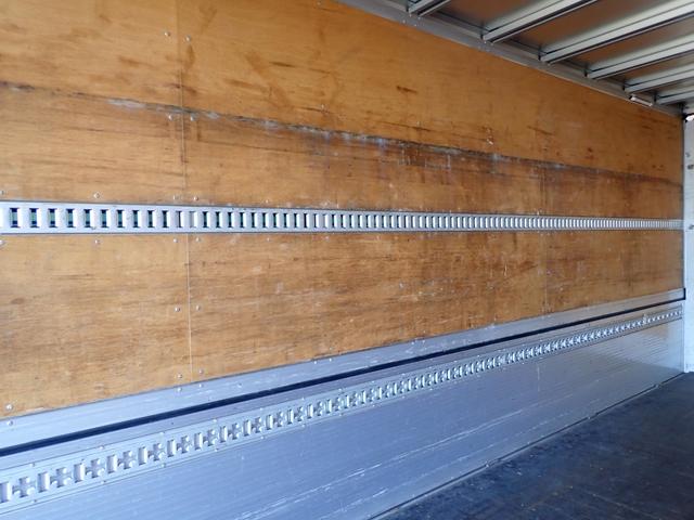 ヒノレンジャー 　２５－６７　ワイド　ハイルーフ　アルミウィング　３ペダル　ベッド付　エンジンＡｓｓｙ交換　トランテックス製　ラッシングレール２段　床引出しフック５対　ＥＴＣ　バックカメラ　抹消積載２７００ｋｇ　４ｔ（31枚目）