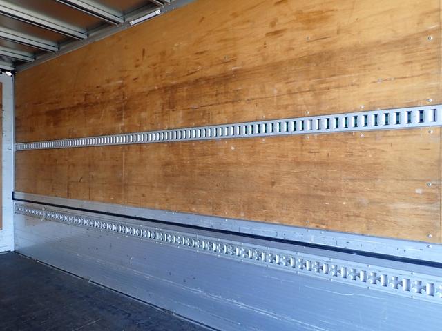 ヒノレンジャー 　２５－６７　ワイド　ハイルーフ　アルミウィング　３ペダル　ベッド付　エンジンＡｓｓｙ交換　トランテックス製　ラッシングレール２段　床引出しフック５対　ＥＴＣ　バックカメラ　抹消積載２７００ｋｇ　４ｔ（33枚目）