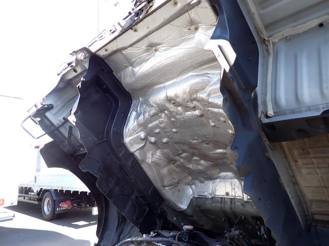 ヒノレンジャー 　２５－６７　ワイド　ハイルーフ　アルミウィング　３ペダル　ベッド付　エンジンＡｓｓｙ交換　トランテックス製　ラッシングレール２段　床引出しフック５対　ＥＴＣ　バックカメラ　抹消積載２７００ｋｇ　４ｔ（72枚目）